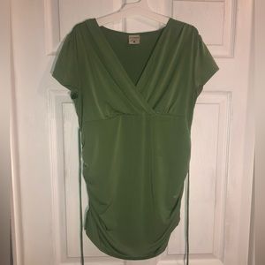 - Motherhood maternity size L, short sleeve, v neck , tie backs, stretchy …